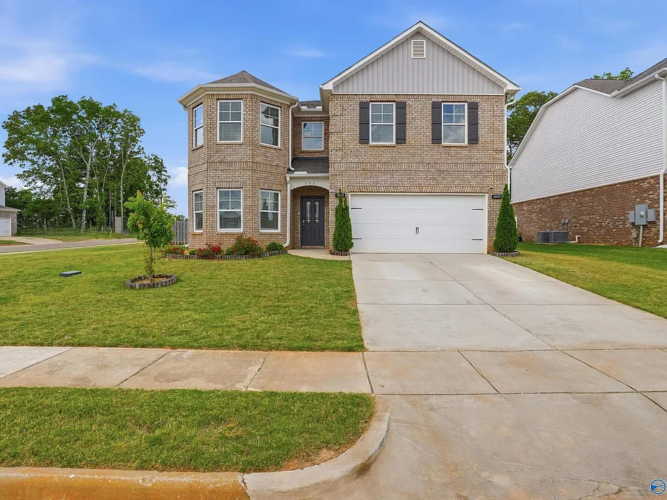 101 Brighton Lake Ct