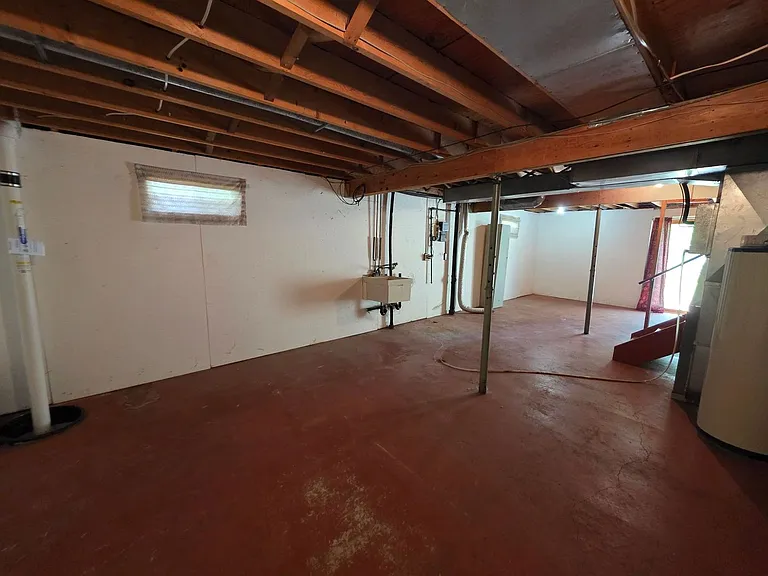 951 Brentwood Dr #B — Photo 7