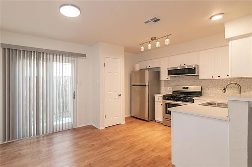 10604 Lanshire Dr Photo 1