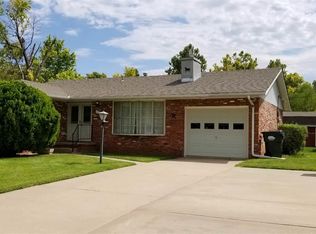 1003 E 21st Ave, Hutchinson, KS 67502