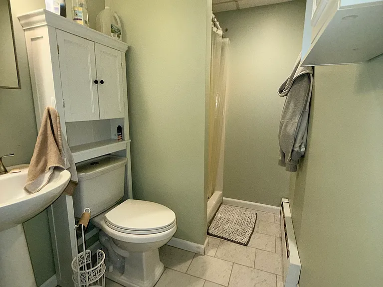 4 Harbor View Ave — Photo 7