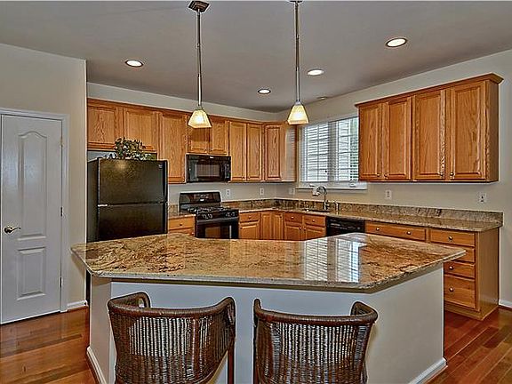 3rd image of 6885 Rolling Creek Way