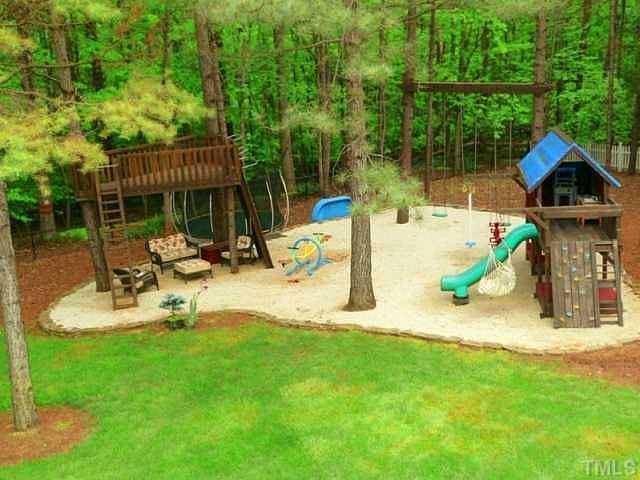 2nd image of 12100 Lockhart Ln