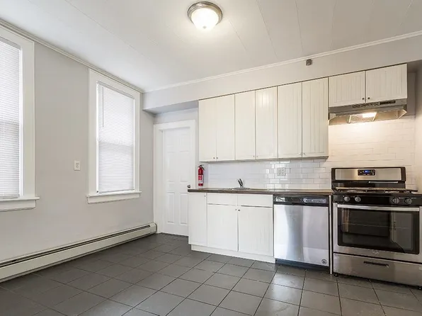 81 East 24th Street image 25 of 40