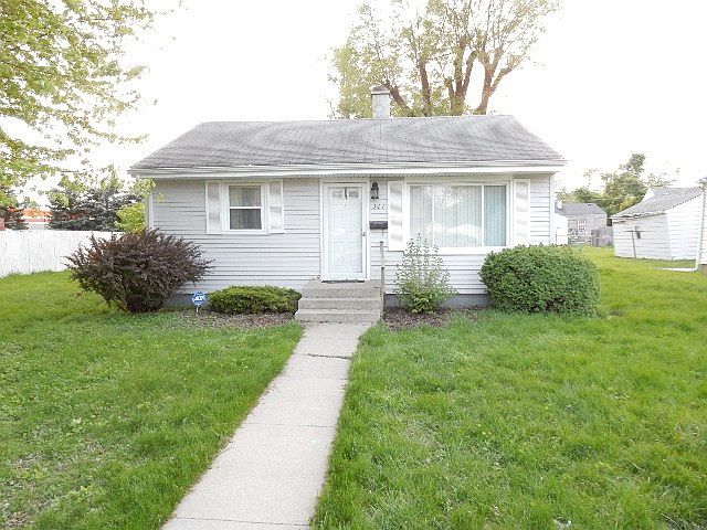 1st image of 301 S Chicago St