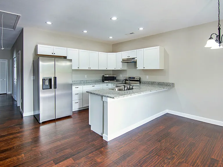 33 Michigan Ln — Photo 10