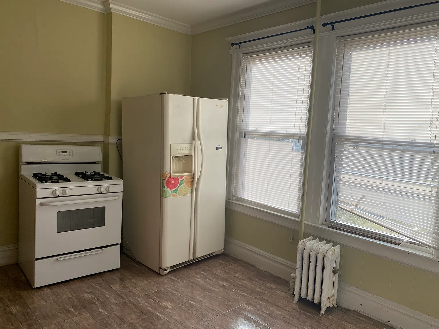 3 bed, 1.5 bath, $3,500 — Photo 3