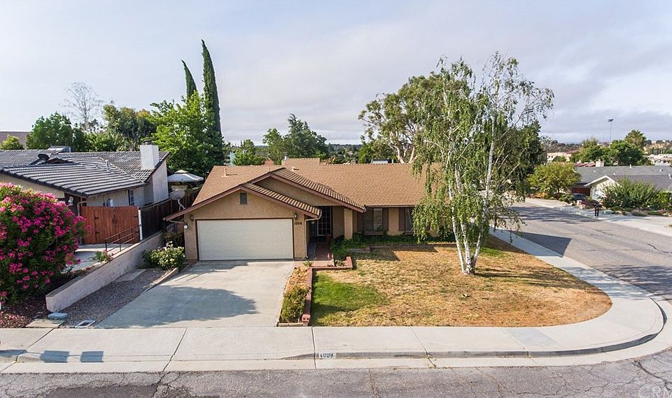 1st image of 1008 Nanette Ln