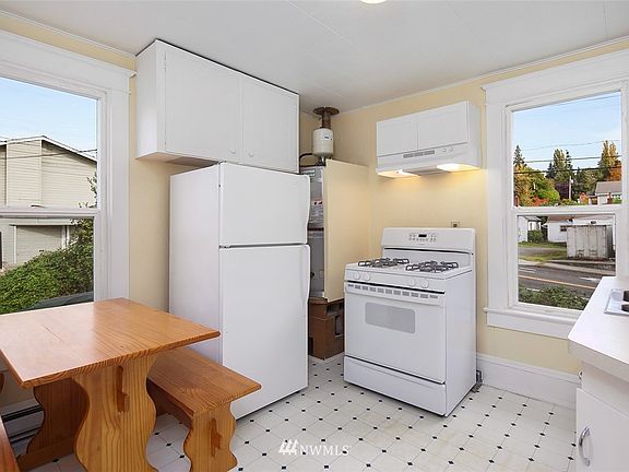 5th image of 1126 State Avenue NE