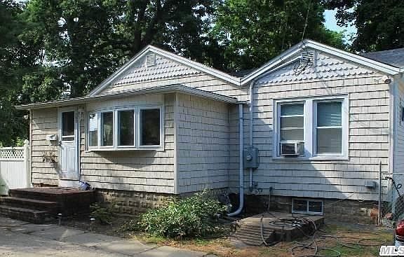3rd image of 333 Fern St