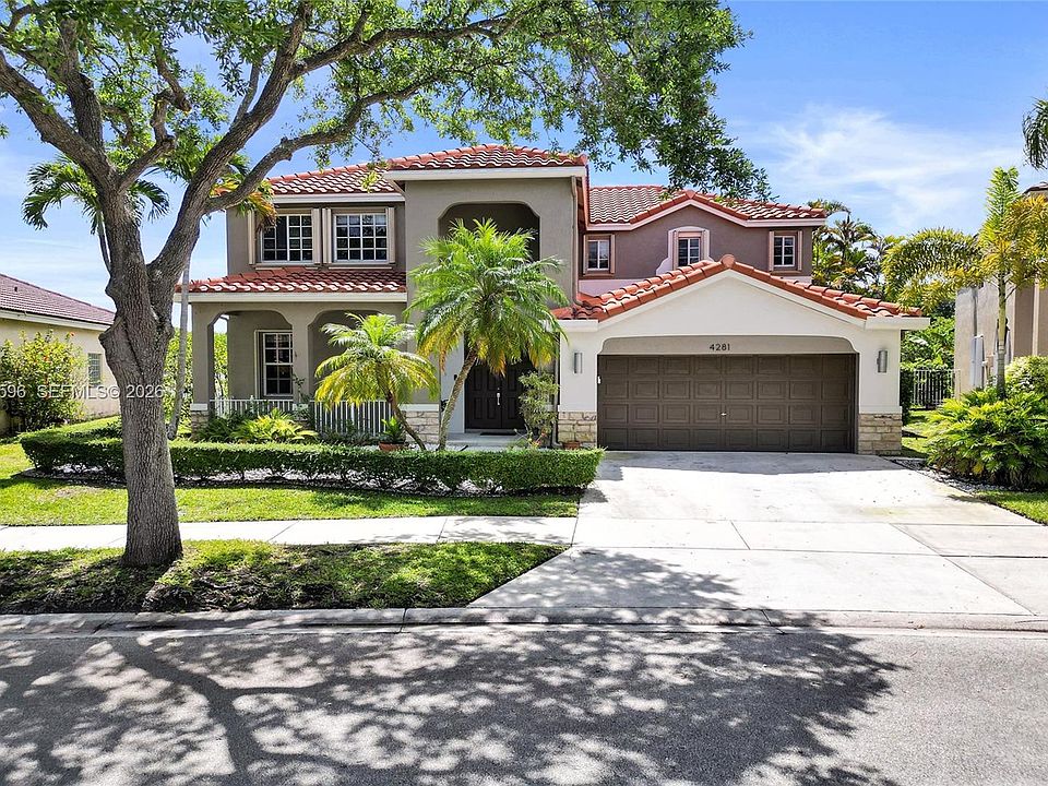 1st image of 4281 Laurel Ridge Cir