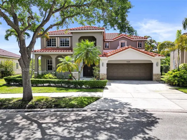 4281 Laurel Ridge Cir, Weston, FL 33331