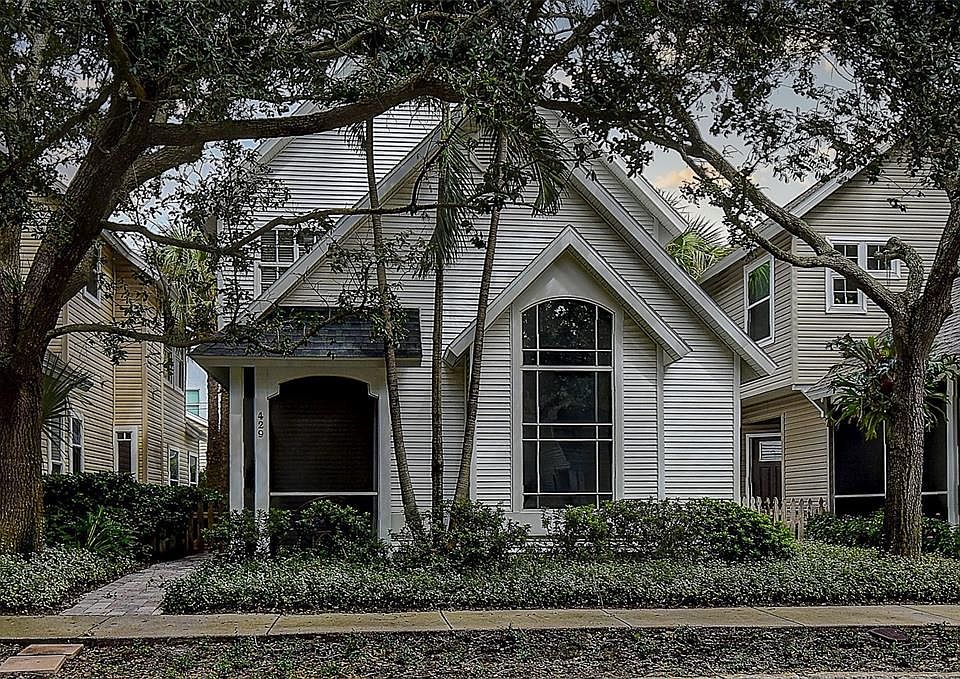 1st image of 429 14TH AVENUE N