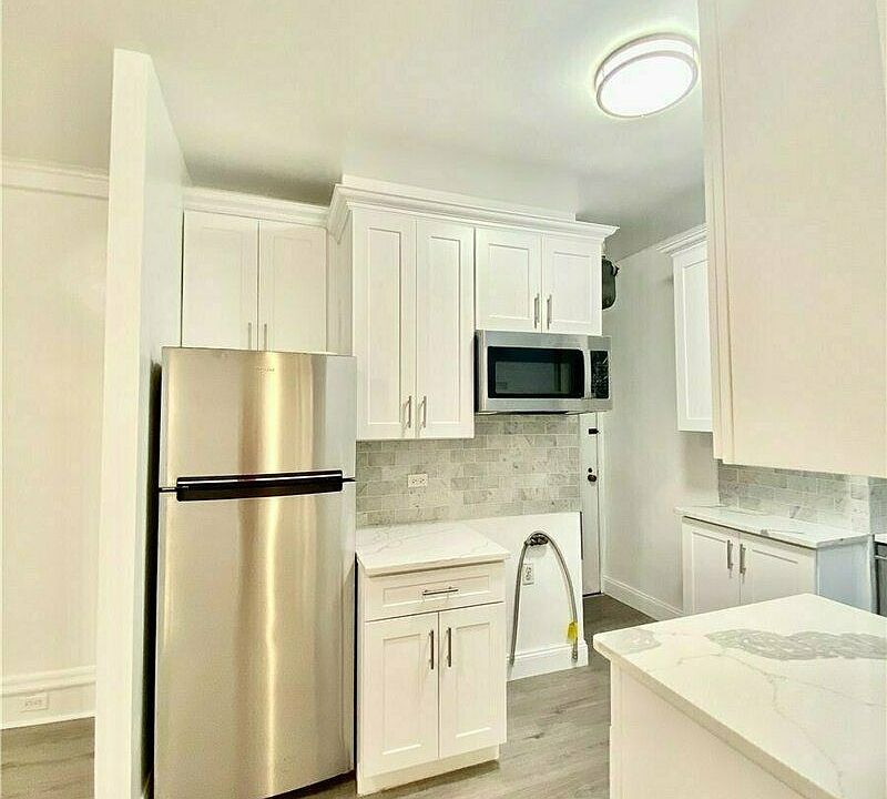 1st image of 240 W 98th St APT 3F