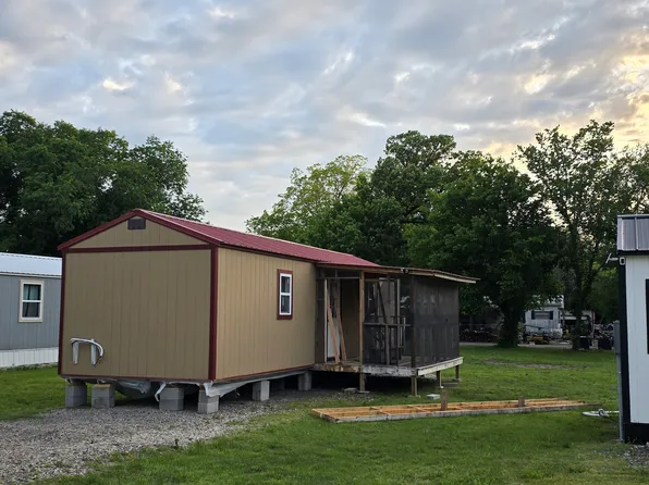 1213 E Fairview Ave #3, Nowata, OK 74048