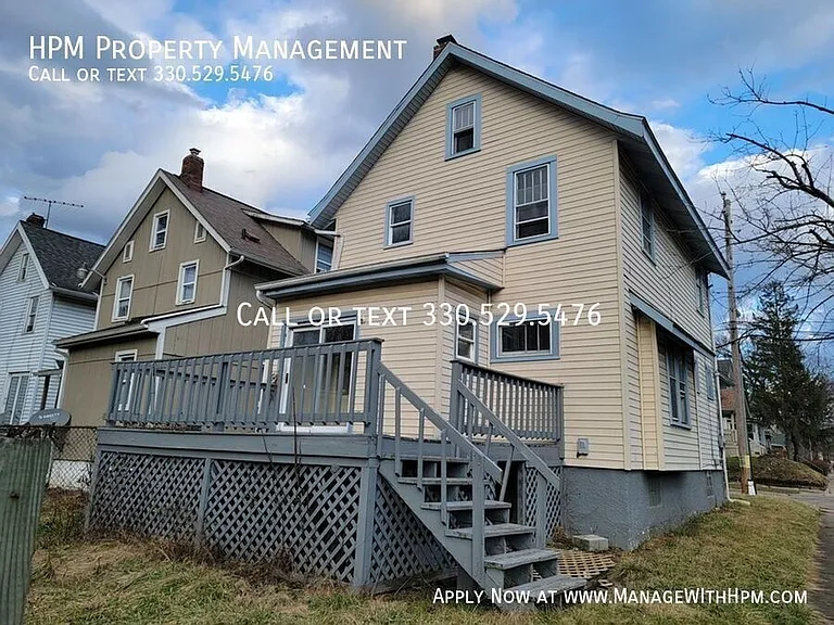 2280 26th St SW — Photo 2