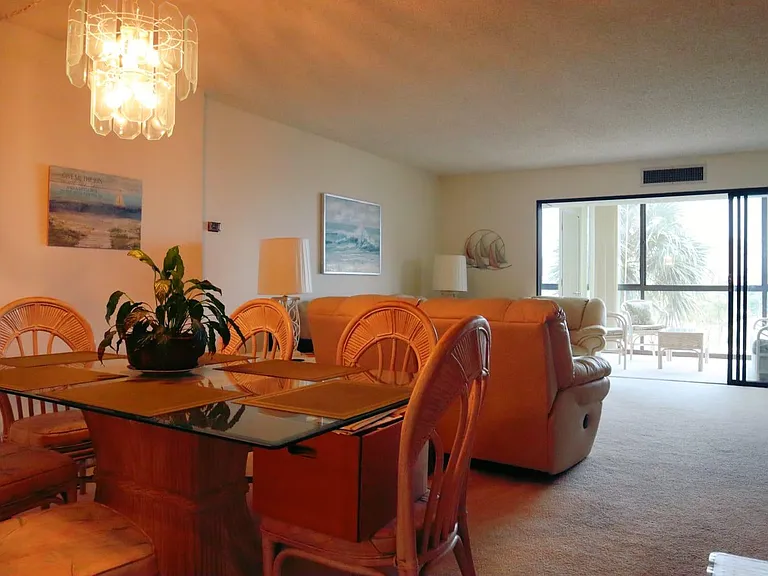 851 Bayway Blvd — Photo 5