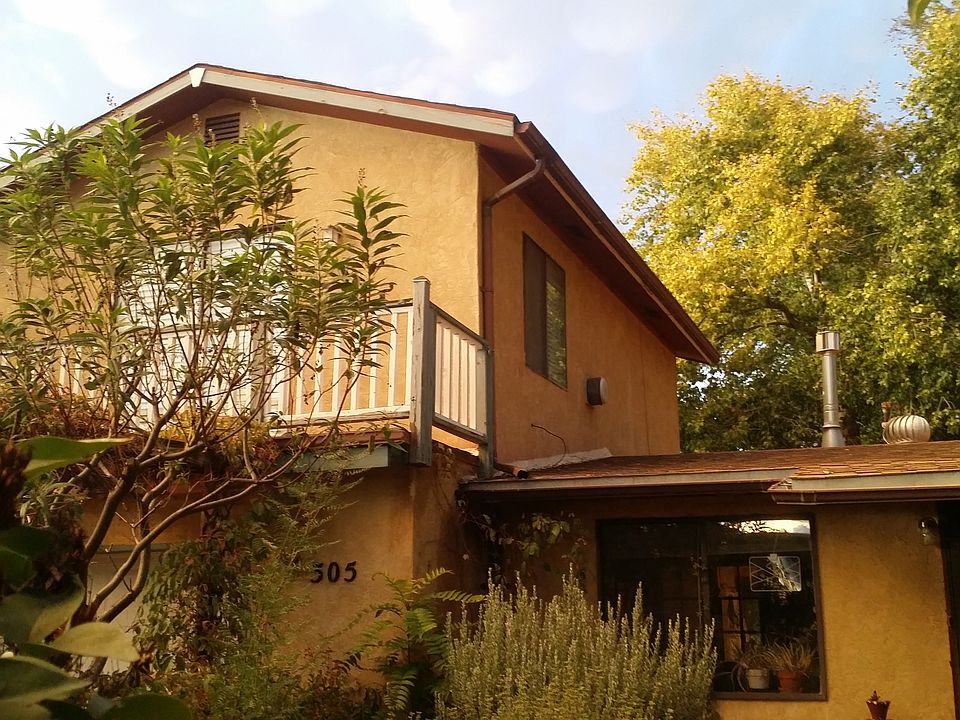 2nd image of 305 Homeland Rd NW