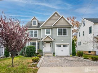 169 Metuchen Ave, Woodbridge, NJ 07095