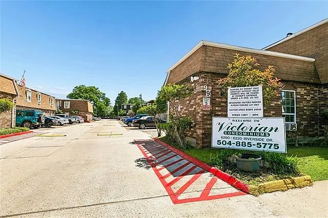 6220 Riverside Dr #661