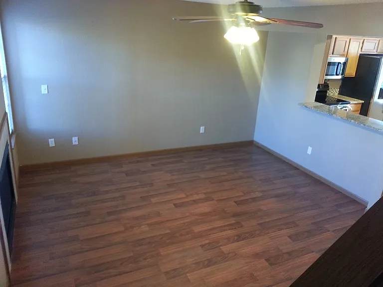 Courtside Townhomes — Photo 21