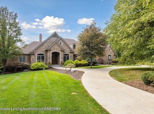 2471 Overglen Ct, East Lansing, MI