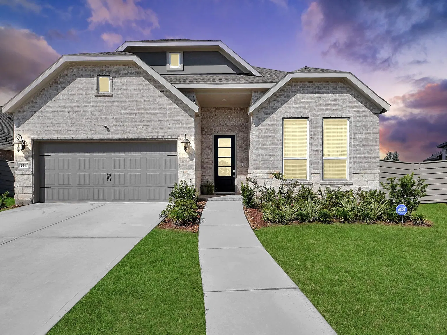 4 bed, 3.0 bath, 2408 sqft, $3,300 — Photo 2