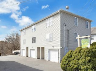 8 Peace St UNIT B, Danbury, CT 06810