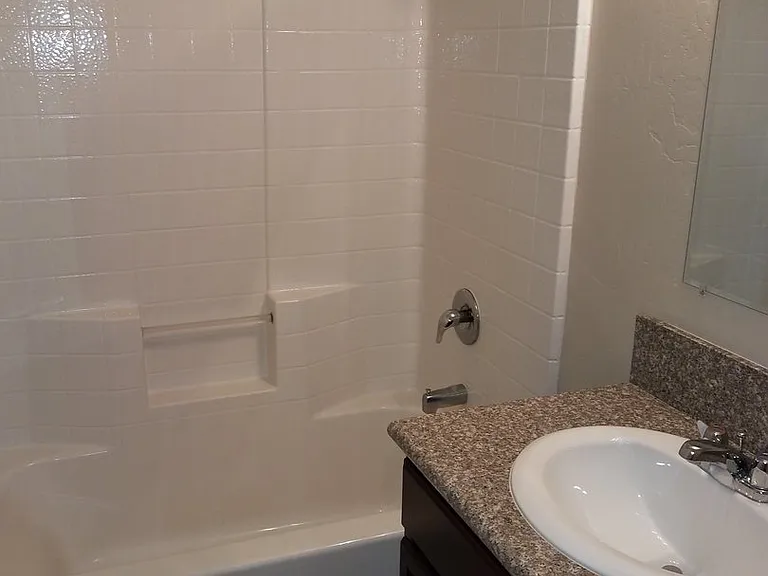 643 R St — Photo 5