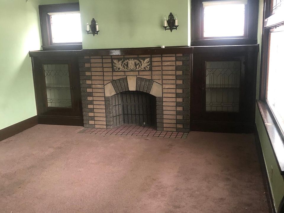 2nd image of 5013 Vandalia Ave #1