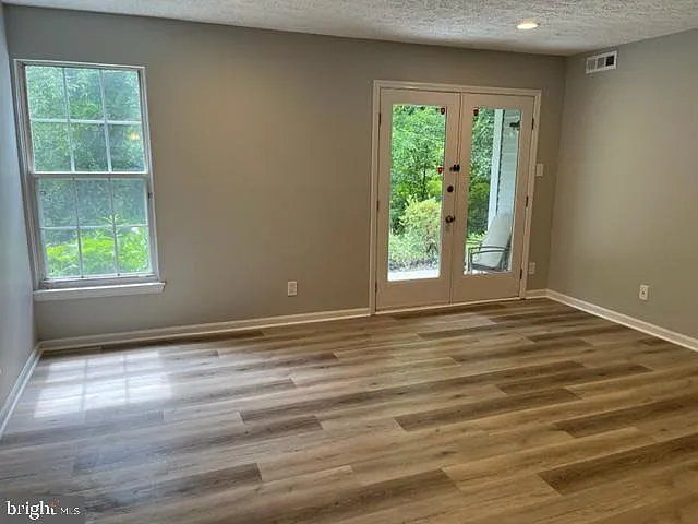 75 Kenwood Dr — Photo 5