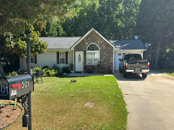 301 Vineyard Dr, Athens, GA 30607