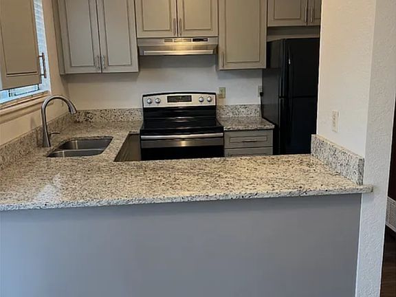 2nd image of 5277 Columbine Ln