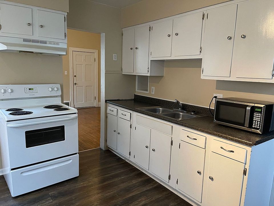 2nd image of 523 S State St APT 2