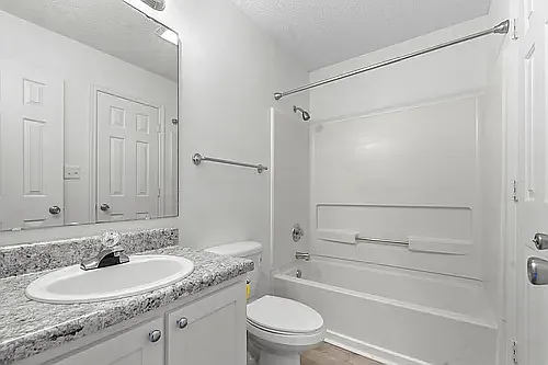 Skyside Landing Apartments — Photo 20