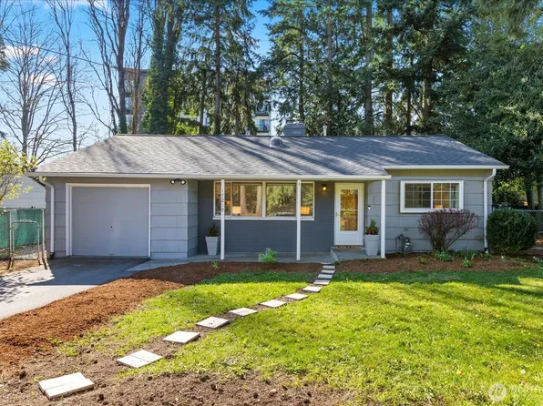 17219 Midvale Avenue N, Shoreline, WA 98133