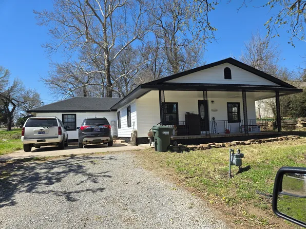 205 N Kates Ave #1, Claremore, OK 74017