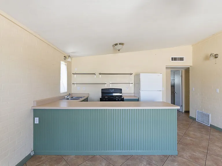 3226 E Bermuda St #1 — Photo 13