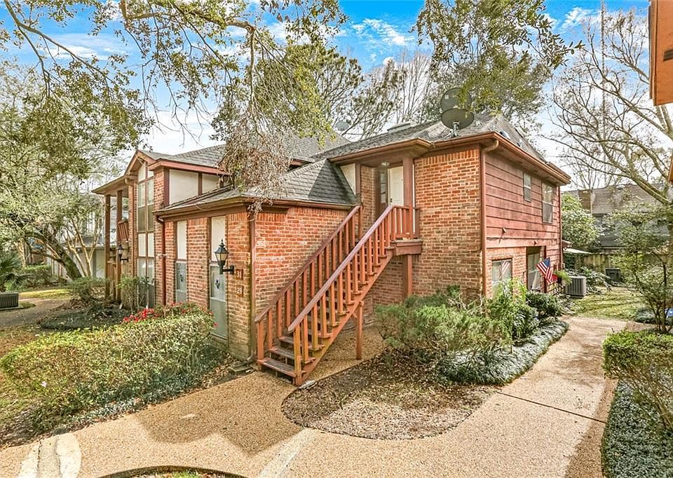 1st image of 29 Heritage Ln #29