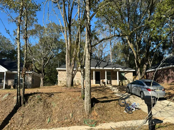 1585 Phillips Ln, Mobile, AL 36618