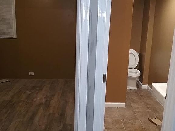 4th image of 615 Evans St