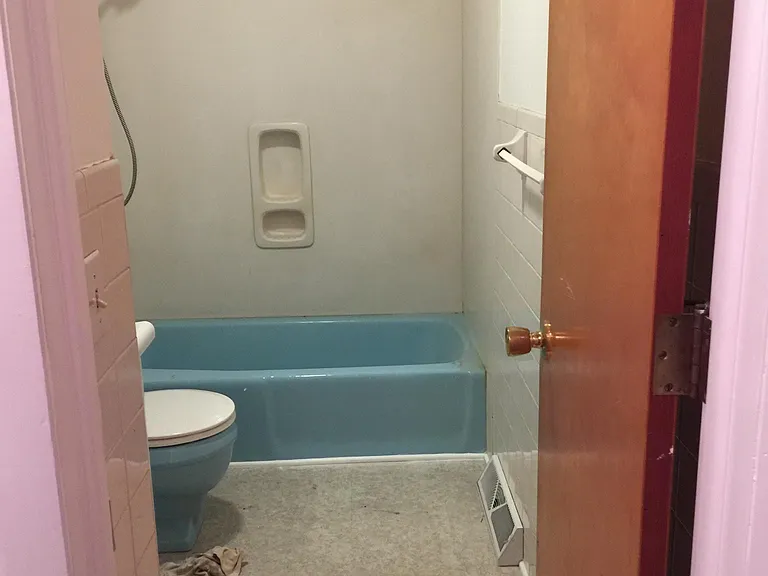 808 Scovill St — Photo 6