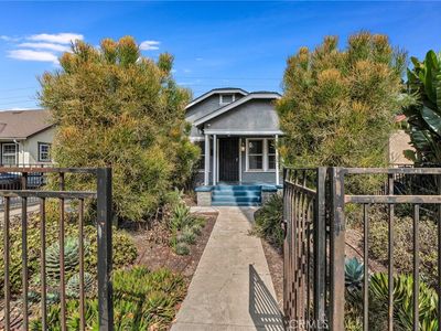 747 W 99th St, Los Angeles, CA, 90044