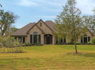 11914 Great Oaks Dr, College Station, TX 77845