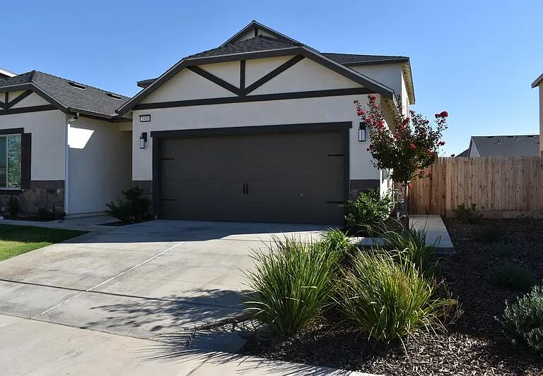 2430 Quesada Dr #2 — Photo 3