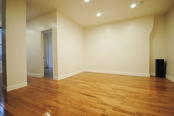 Rented by Platinum Properties | media 30