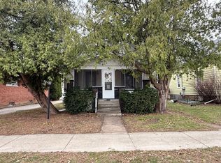 1007 Low St, Bloomington, IL 61701