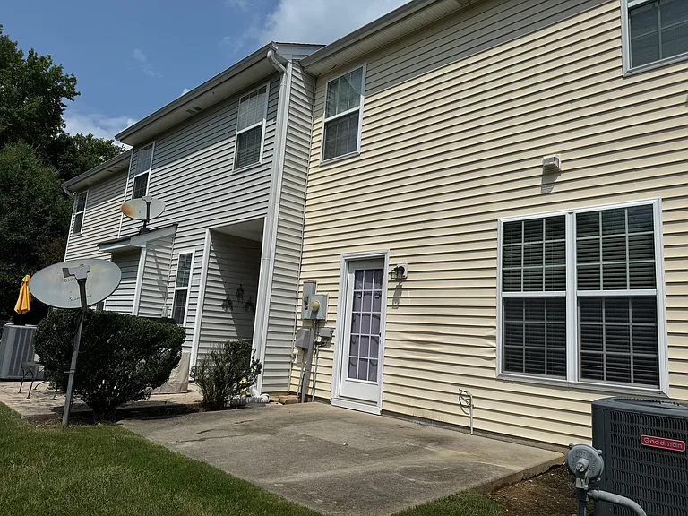 2620 Hartfield Commons Ln — Photo 15