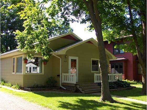 2nd image of 1013 W 1st St
