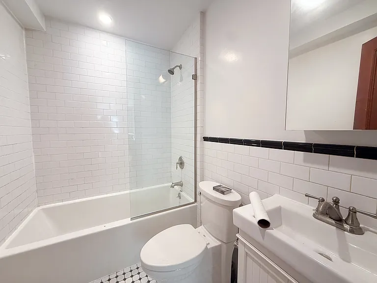 1263 Dean St #1 — Photo 5